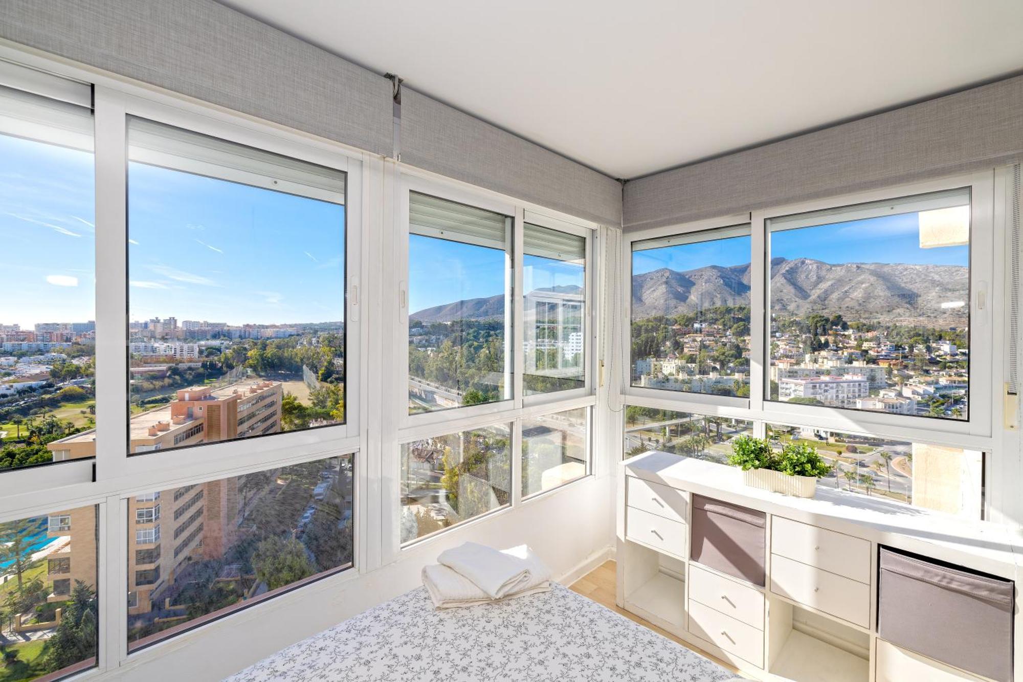 טורמולינוס Sun Apartments מראה חיצוני תמונה