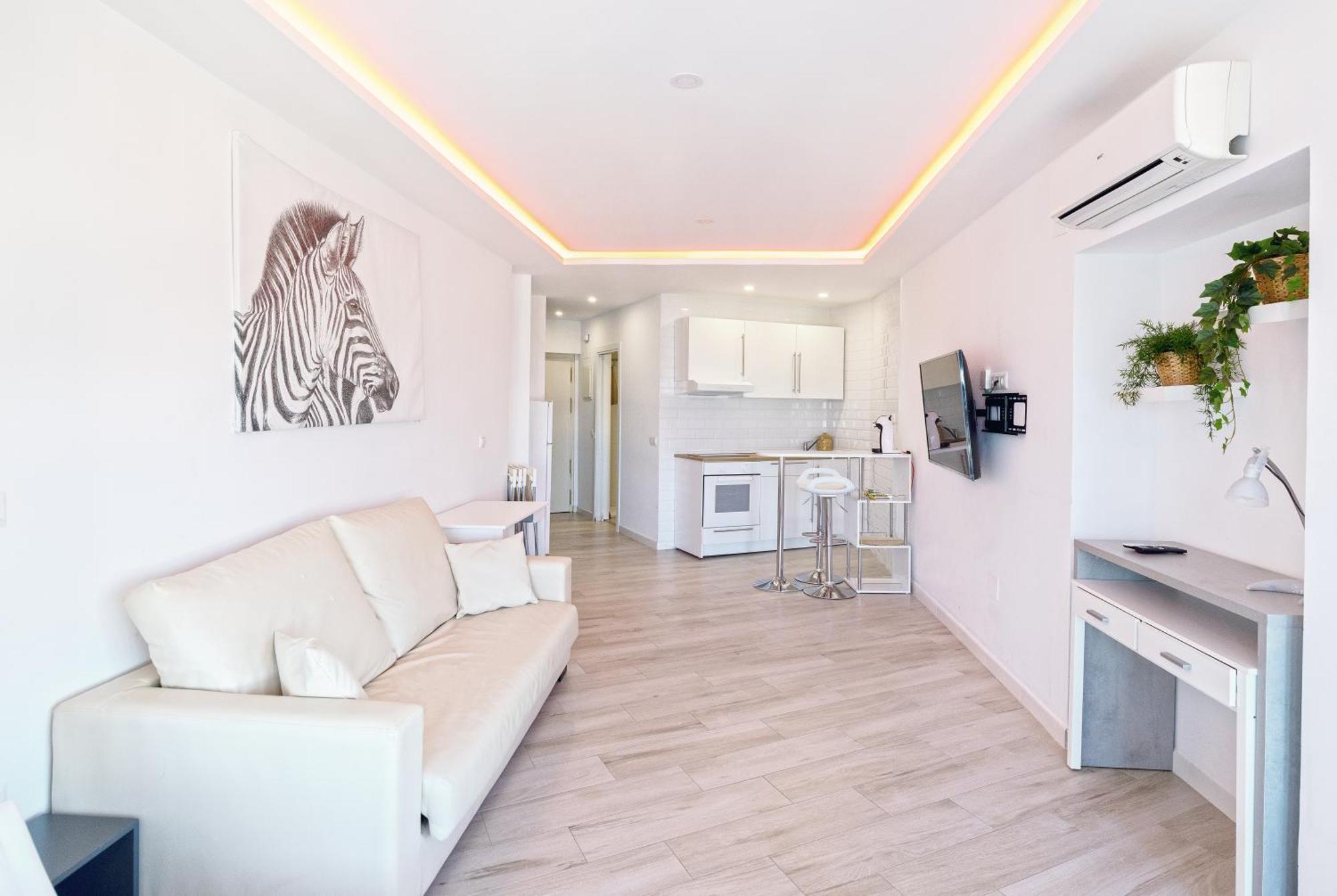 טורמולינוס Sun Apartments מראה חיצוני תמונה
